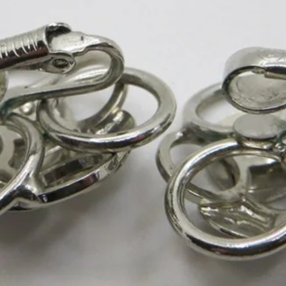 Silver Colored Necklace With Clip On Earrings - Picture 3 of 6